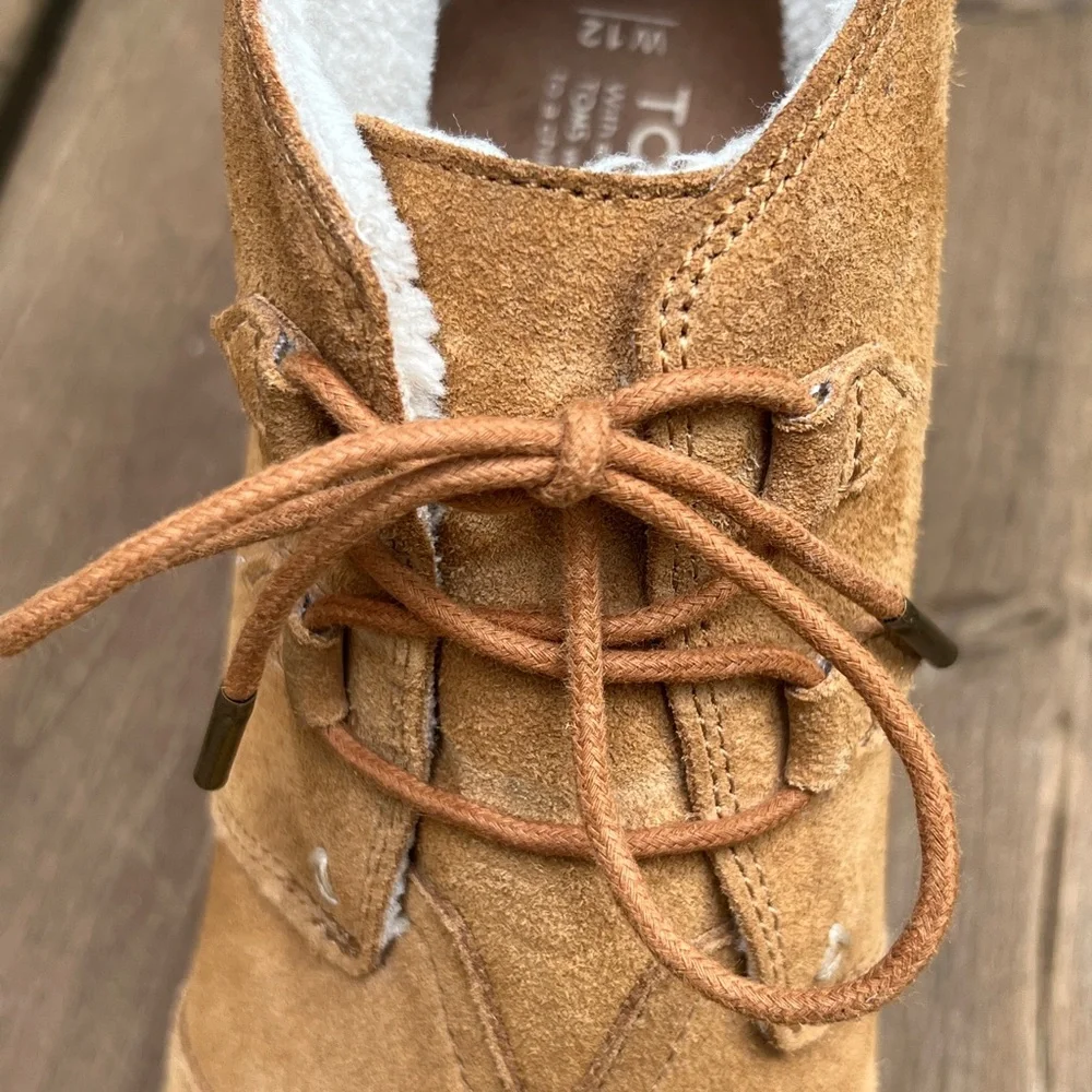 TOMS Desert Wheat Shearling Lined Suede Wedge Ankle Bootie‎ Size: 12
